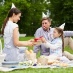 How to plan a picnic birthday party